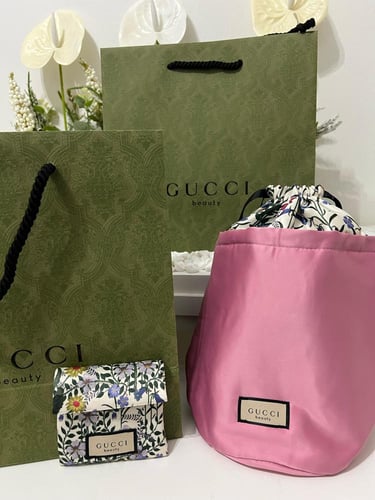 طقم قوتشي شنطة مع مرايا مع كيس