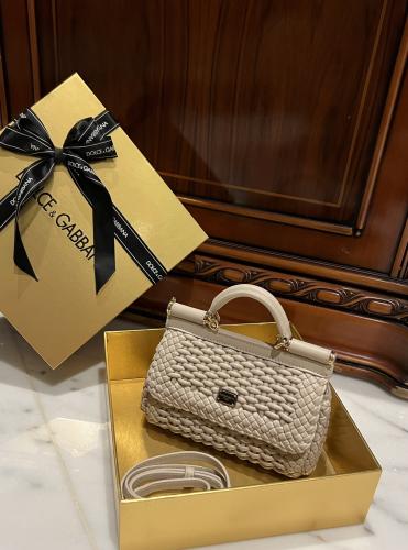حقائب دولتشي اند غابانا Dolce & Gabbana
