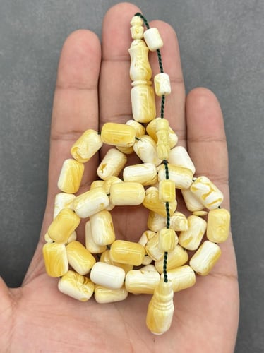 سبحة بكلايت شبيه تراب الكهرمان