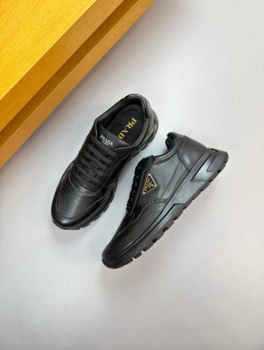 حذاء رياضي PRADA