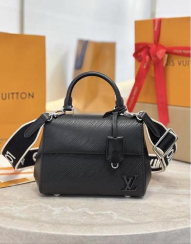 لويس فيتون Cluny Mini مقاس 20cm