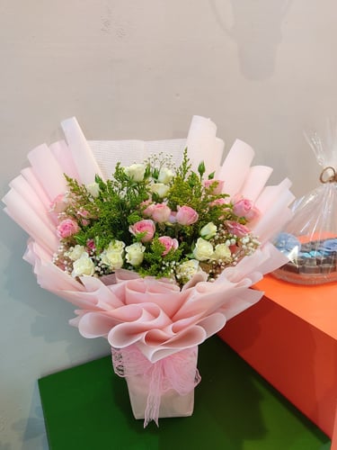 Classic Baby Pink Roses Bouquet/باقة بيبي روز وردي...