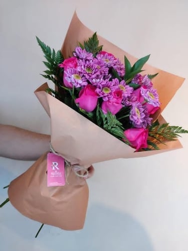 Signature Classic Bouquet/باقة التوقيع الكلاسيكية