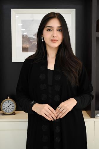 عباية لينا