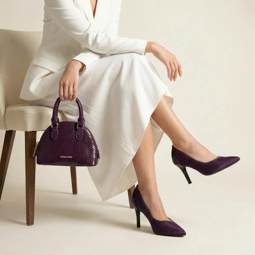 طقم كاجوال باللون البنفسجي