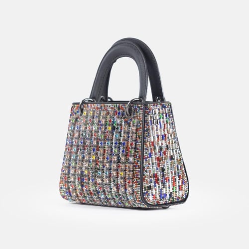 شنطة سهرة بألوان مختلفة