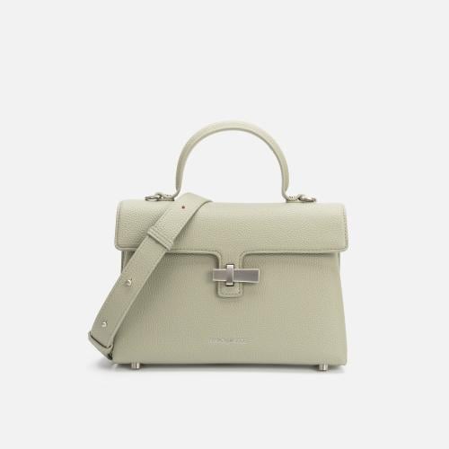 شنطة يد كلاسيك بألوان مختلفة