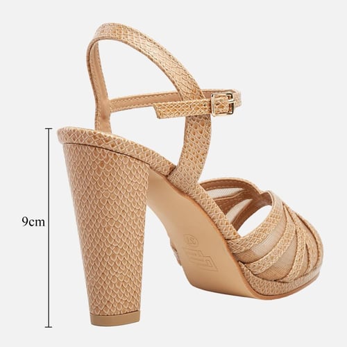 كعب كاجوال بألوان مختلفة