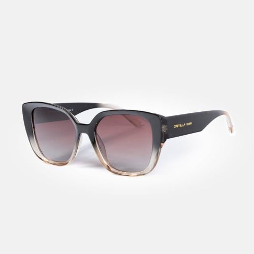 نظارة شمسية باللون الأسود