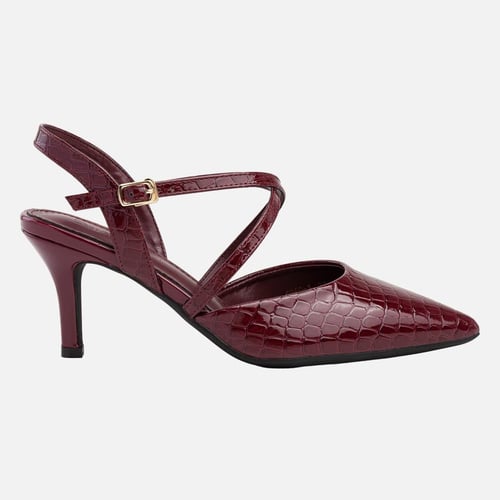 طقم كاجوال باللون العودي