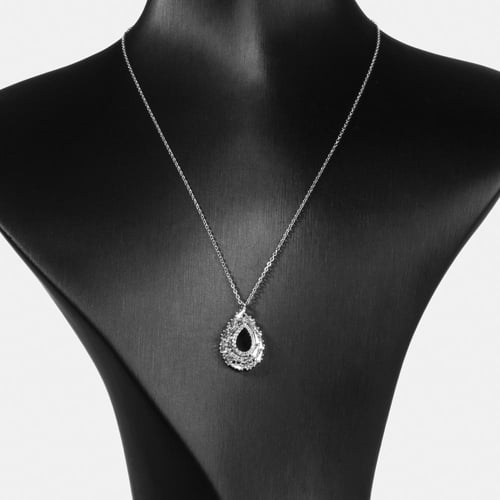 سلسال باللون الفضي