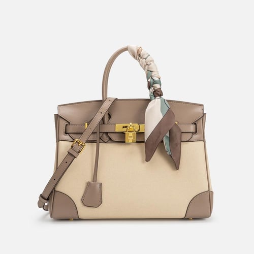 شنطة يومية بالوان مختلفة