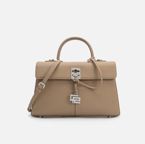 شنطة كلاسيك بالوان مختلفة