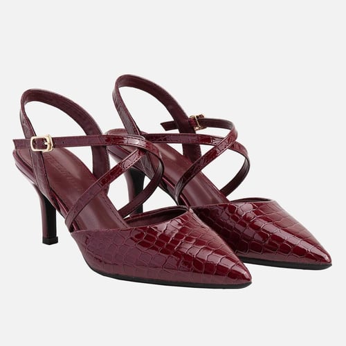 طقم كاجوال باللون العودي