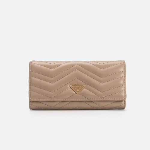 محفظة نسائية بألوان مختلفة