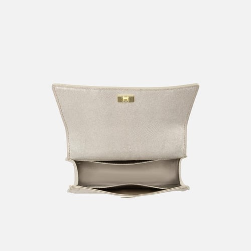 شنطة سهرة بألوان مختلفة