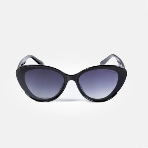 نظارة شمسية باللون الأسود