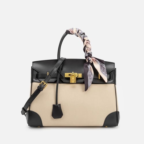 شنطة يومية بالوان مختلفة