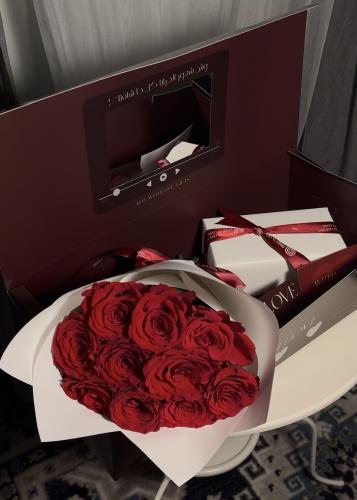 Elegant men's gift