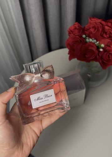 عطر نسائي- مس ديور