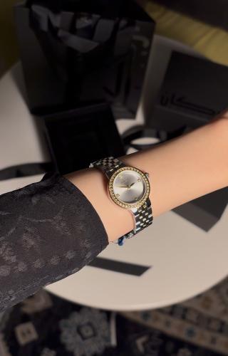 ساعات نسائية