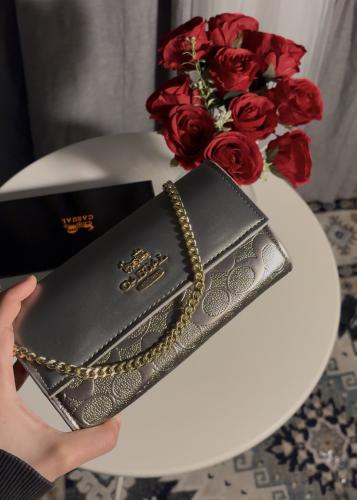 شنطة نسائيه