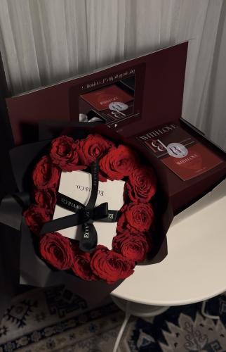 Luxurious men's gift