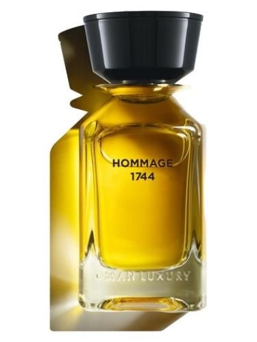 تقسيمة من عطر هومّاج 1744 من عمان لاكجري