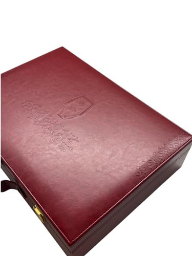 علبة إهداء ملكي خاص