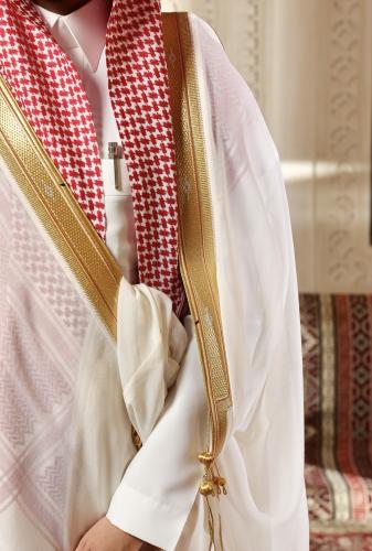مشلح طوابيق أبيض مطور يوم الجمعة