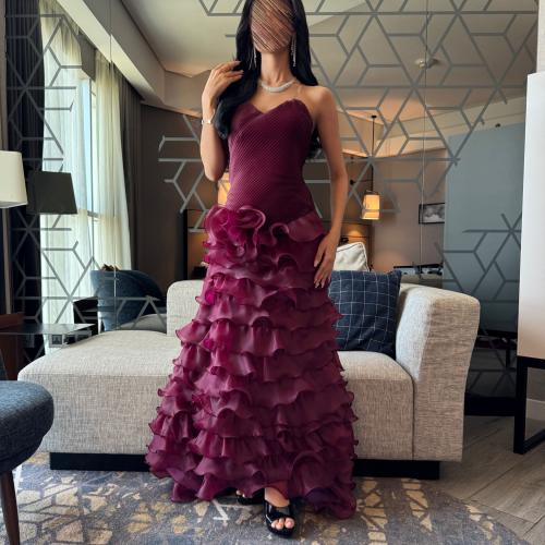 فستان سهرة فخم عنابي