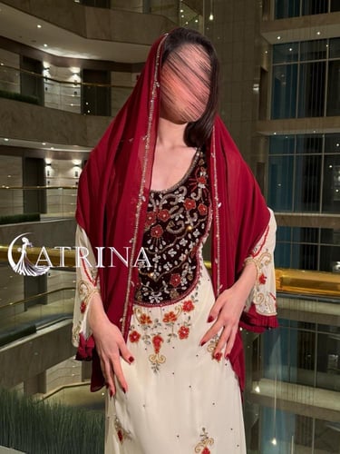 جلابية فاخرة بتطريز يدوي راقي