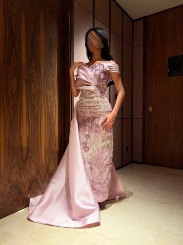 فستان سهرة راقي لونين