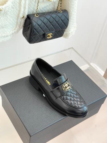 لوفر شانيل (Chanel) كلاسيكي - جلد طبيعي مبطن