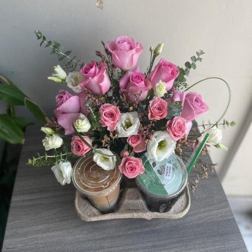 ورد لطيف مع قهوه