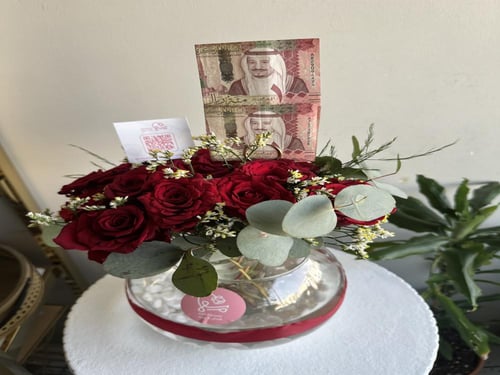 فازة الحب مع سمكة- يمكن اضافة مبلغ حسب الطلب