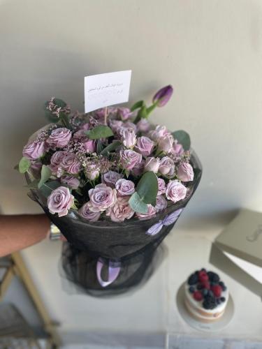 باقة ورد موف وكيك