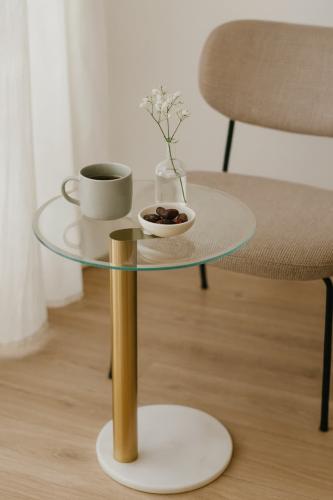 طاولة خدمة مفرد