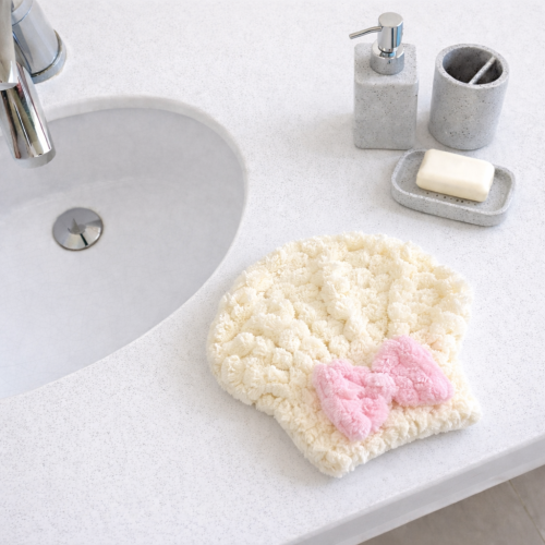 قبعة شعر سحابية (اوف وايت بفيونكة وردية) من روبشي