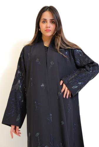 عباية لف مطرزة 1215418