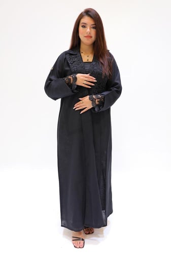 عباية لينن ياقة دانتل 1182101