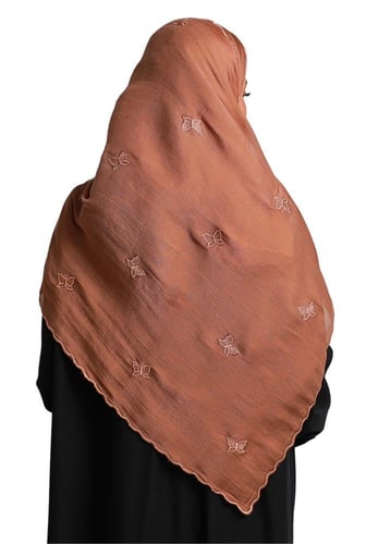 طرحة لنن مطرزة 146220