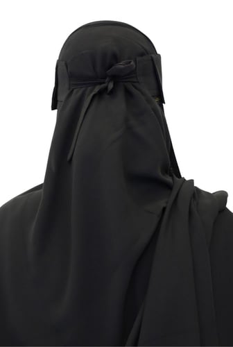 نقاب وسط غطا بمغاط مائل 20134