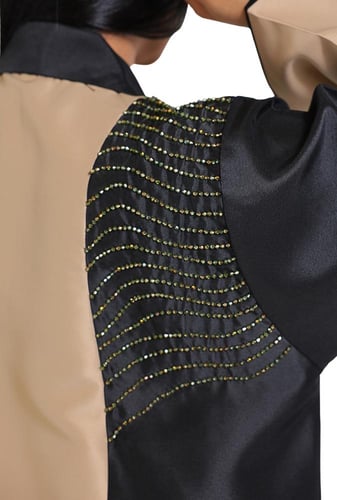 عباية تفتة مطرزة بالخرز المموج 1160701