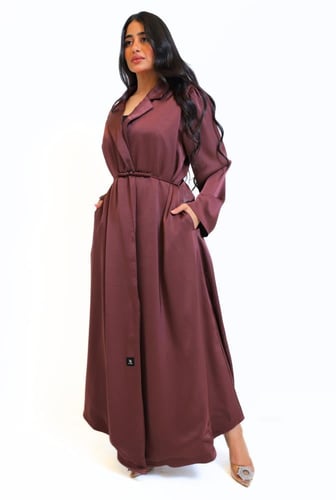 عباية ياقة ربطة في الخصر 503315