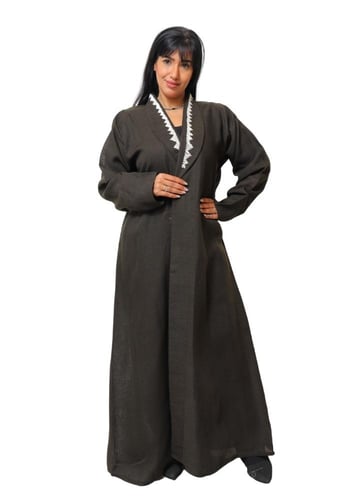 عباية مطرز ة 1119613