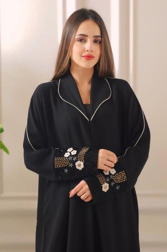 عباية كريب مطرزة في الكم 1103101