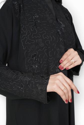 عباية لف مطرزة 1266301