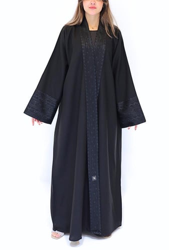 عباية لف مطرزة من المام والكم 1176601