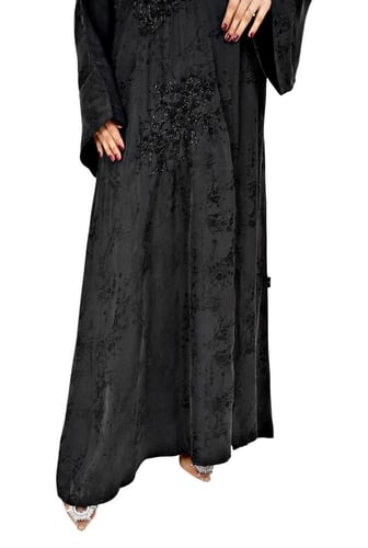 عباية لف مطرزة 1252301